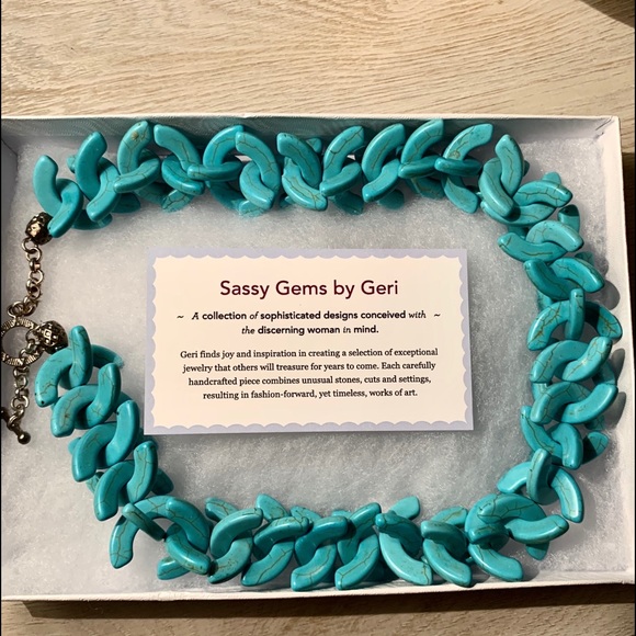 💫Custom Made, Chunky Turquoise Statement Necklace - Picture 3 of 4